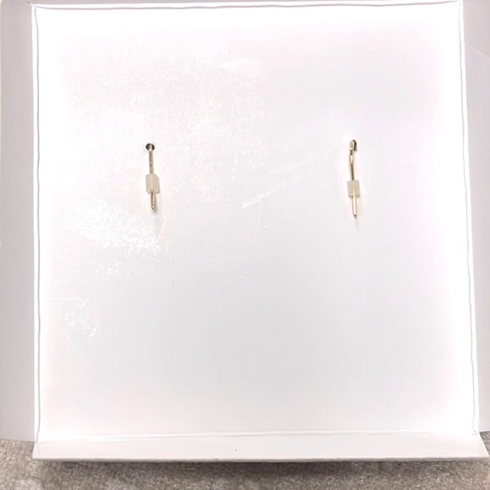 Brand New BaubleBar Gold Tone Oversized Flower Floral Blossom Drop Earrings - Picture 10 of 11